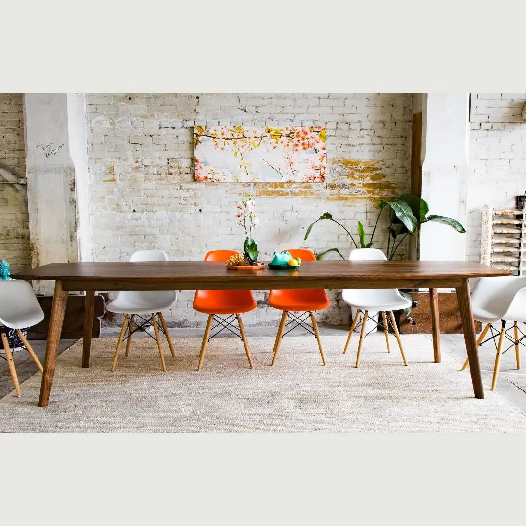 Scandinavian store dining set