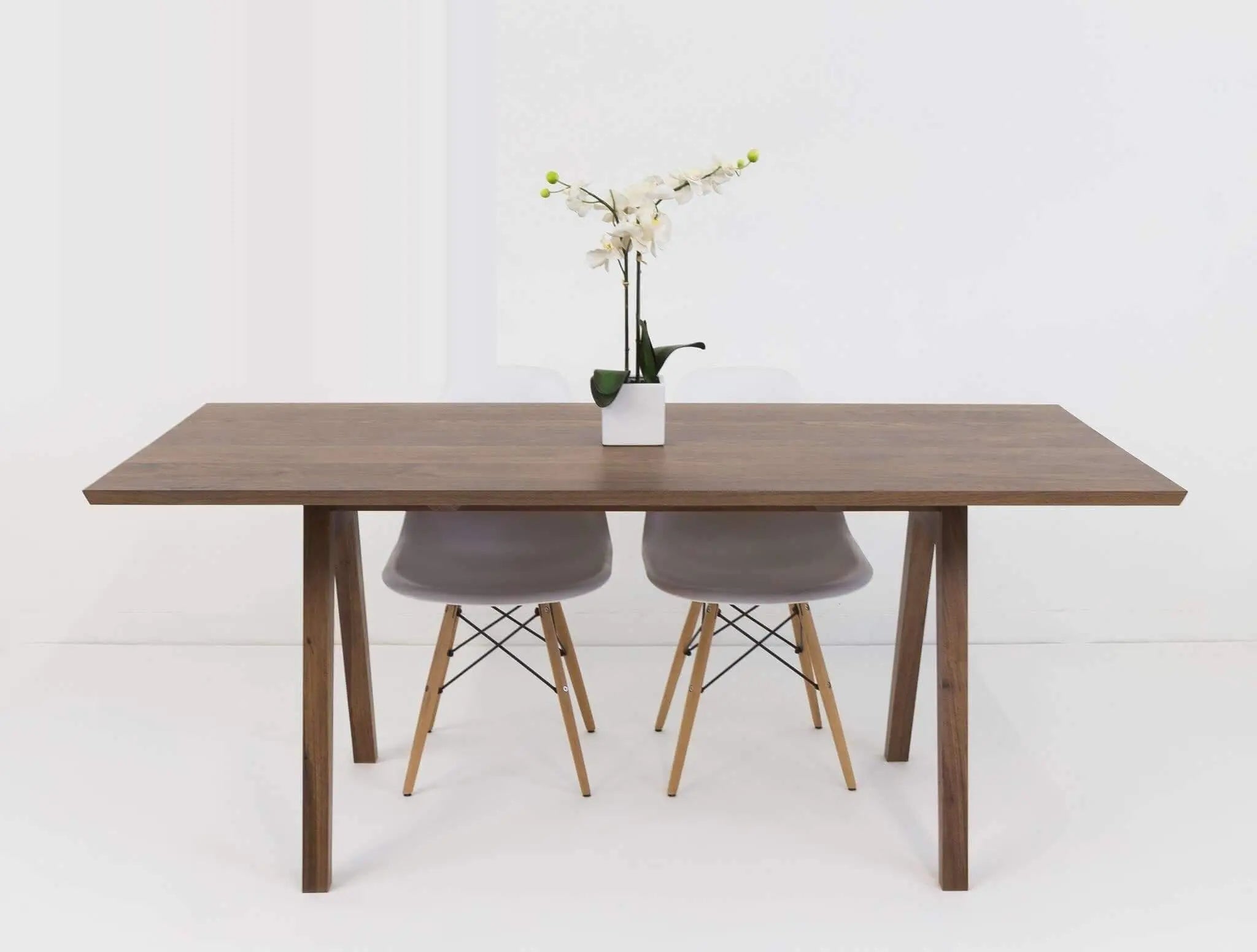 Next safi deals dining table